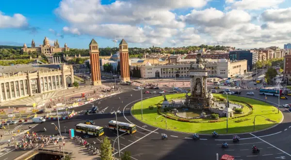 Widok na Plac Hiszpański w Barcelonie. Idealne miejsce na zwiedzanie Barcelony w 2 dni.