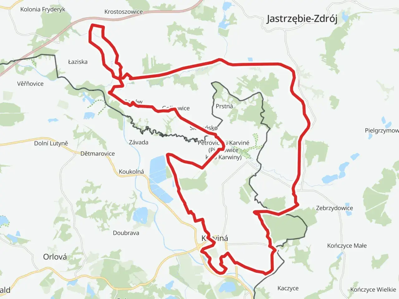 Mapa z zaznaczonymi trasami rowerowymi Małopolska, prowadzącymi przez malownicze tereny z licznymi miejscowościami.